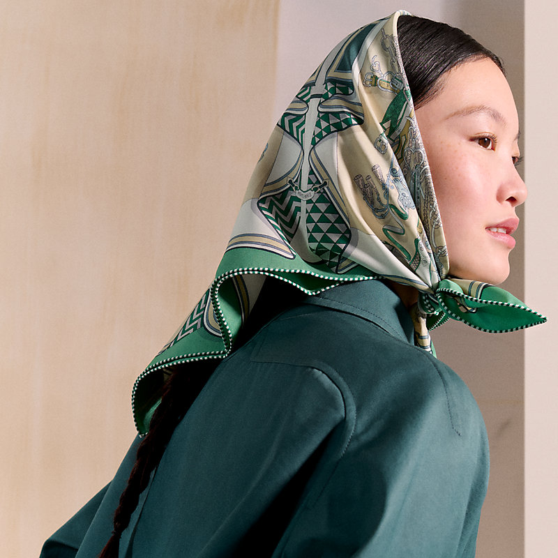 HERMES スカーフ Bouquets Sellier scarf 70 直営店ラッピング Bouquets Sellier scarf 70 | Hermès Mainland China